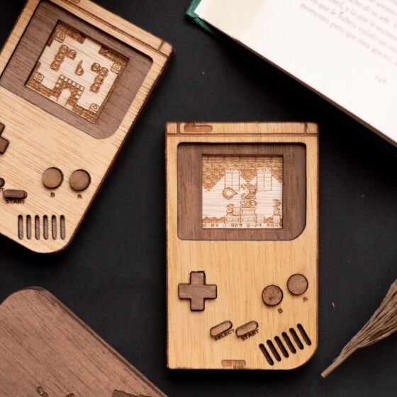 Wood Game Boy "Super Mario"