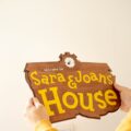 Foto cartel inspirado en "Animal Crossing" realizado por Mokuren, expertos en merchandising anime