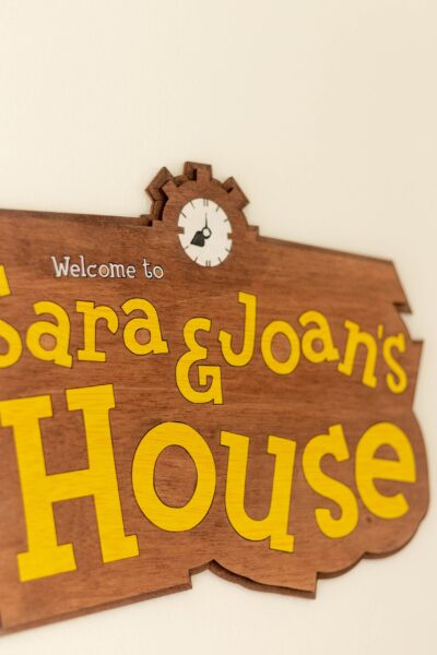 Foto cartel inspirado en "Animal Crossing" realizado por Mokuren, expertos en merchandising anime