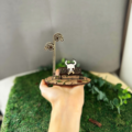 Standee compuesto "Little Hollow"