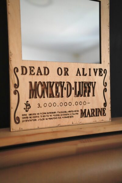 ¡Espejo personalizado "Wanted"! - One Piece -